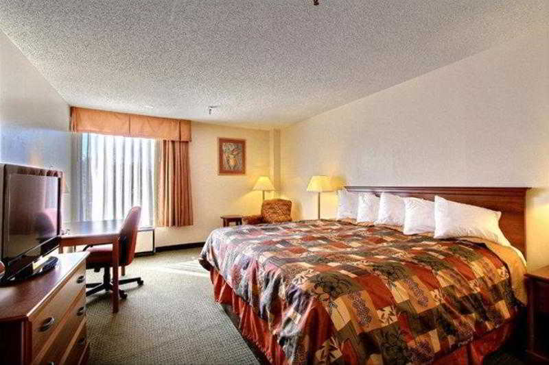Days Inn & Suites By Wyndham Mt Pleasant Mount Pleasant Rom bilde