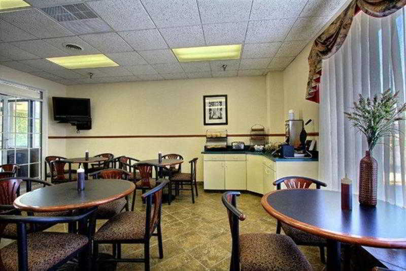 Days Inn & Suites By Wyndham Mt Pleasant Mount Pleasant Eksteriør bilde
