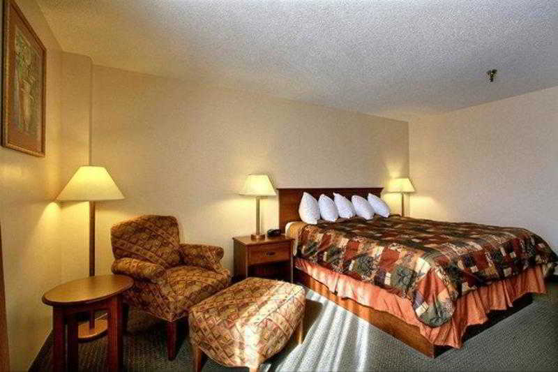 Days Inn & Suites By Wyndham Mt Pleasant Mount Pleasant Rom bilde