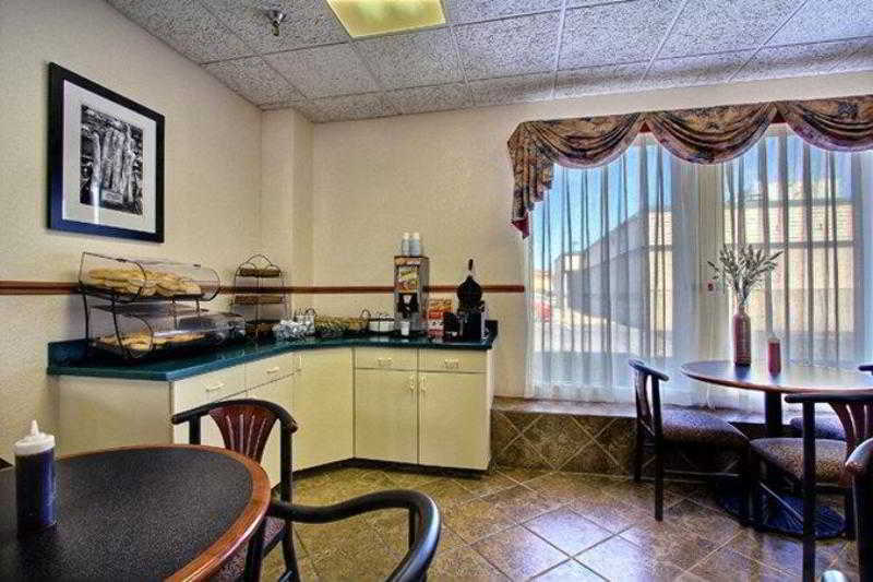 Days Inn & Suites By Wyndham Mt Pleasant Mount Pleasant Restaurant bilde