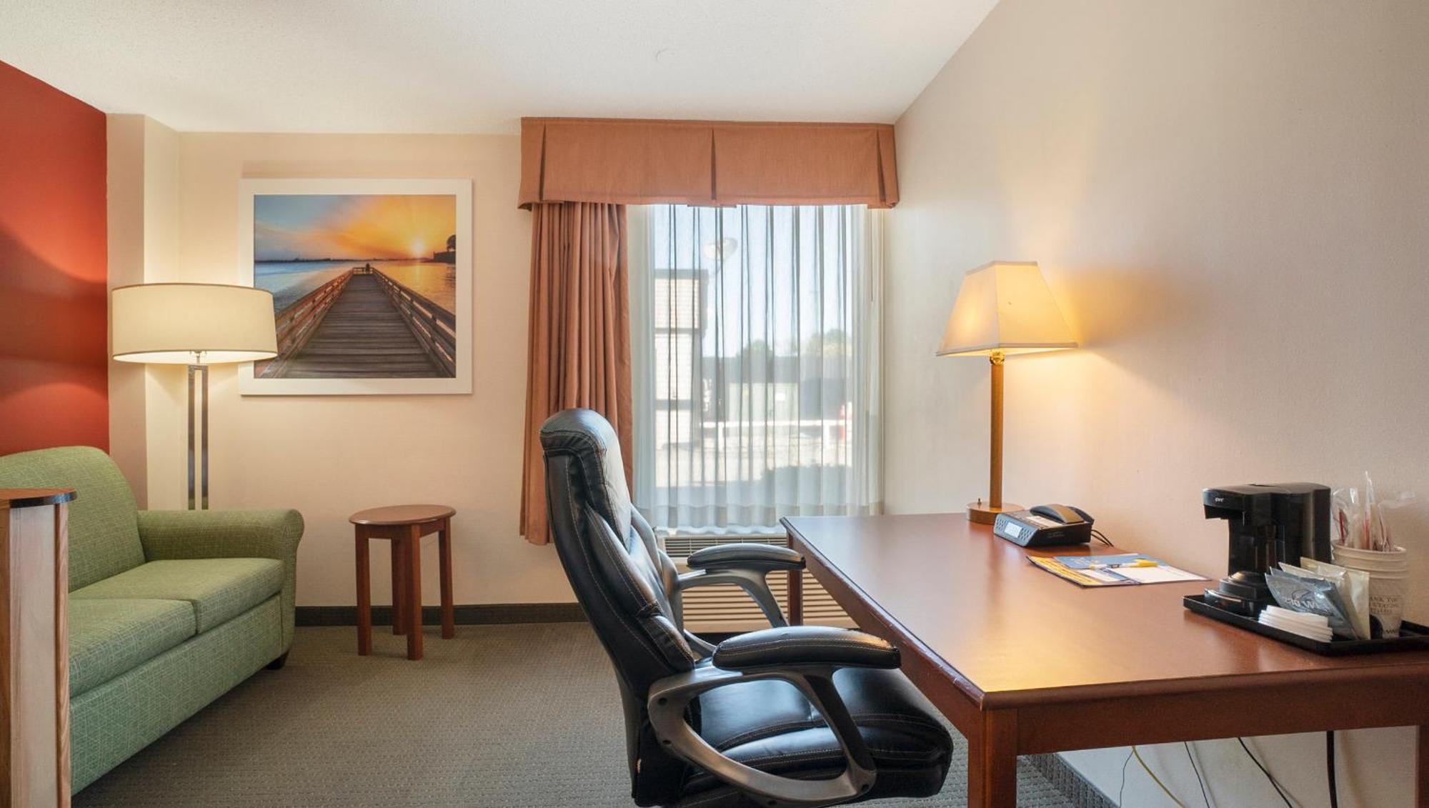 Days Inn & Suites By Wyndham Mt Pleasant Mount Pleasant Eksteriør bilde