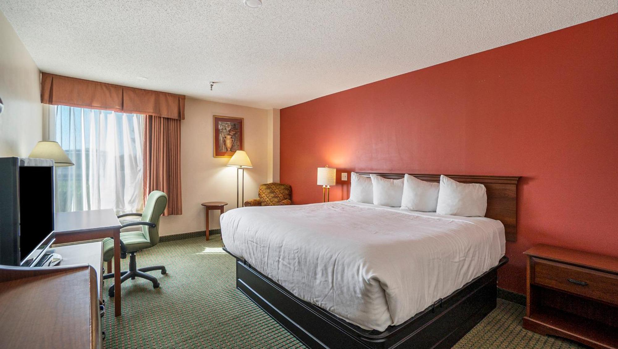 Days Inn & Suites By Wyndham Mt Pleasant Mount Pleasant Eksteriør bilde