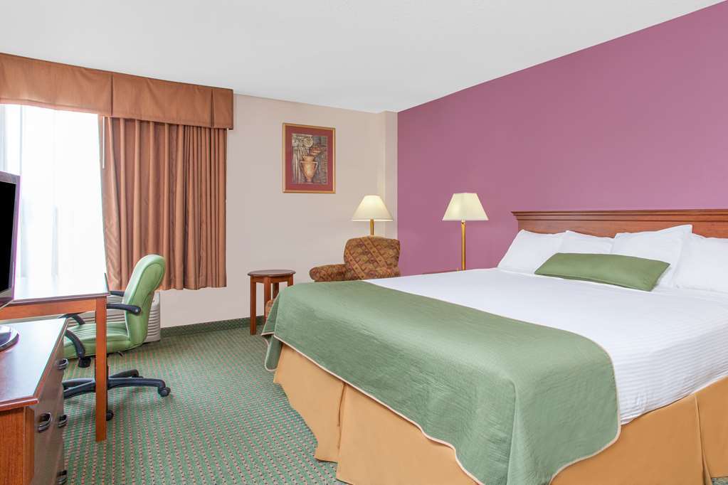 Days Inn & Suites By Wyndham Mt Pleasant Mount Pleasant Rom bilde